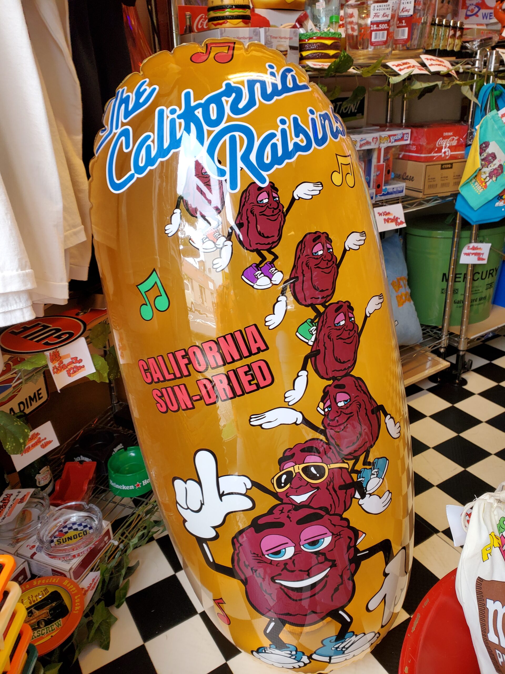 Raisinsパンチングドール